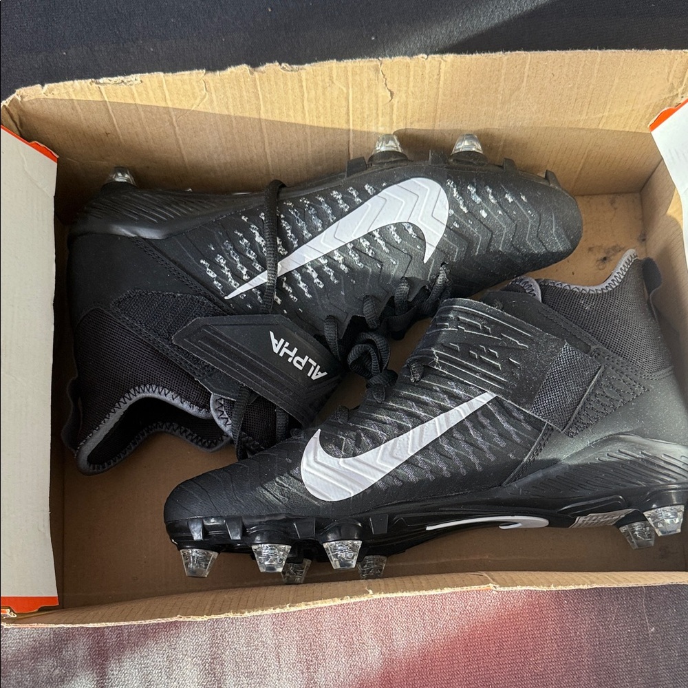Nike Alpha Menace Pro 2 D Black and White Athletic Cleats